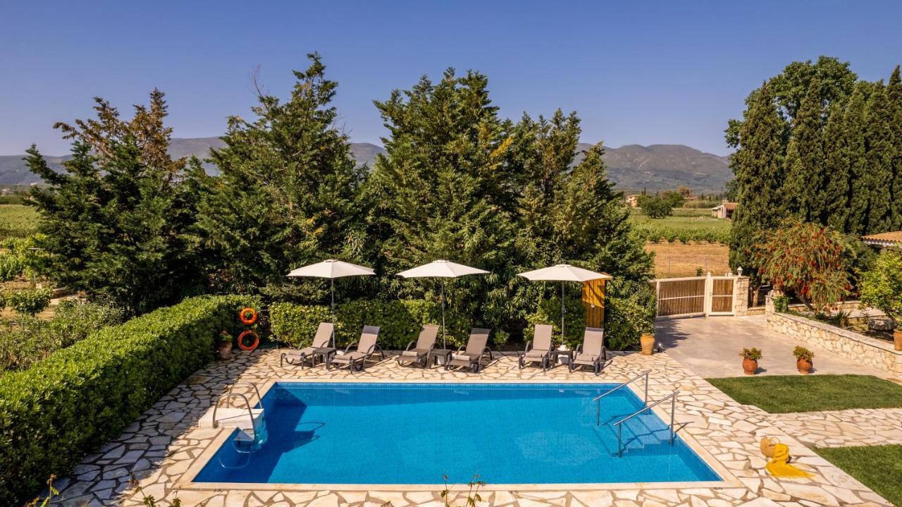 Villa In Pietra Kalamaras Makhairadhon Exterior photo